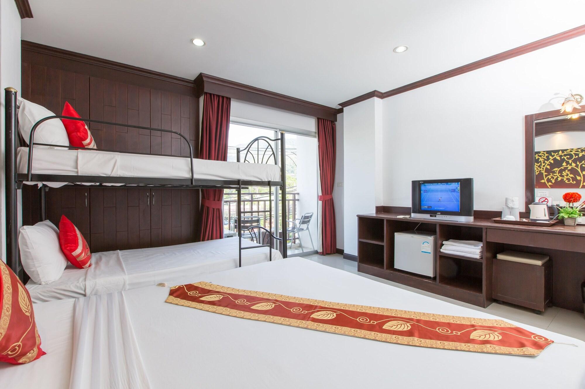 Patong Buri Hotel Extérieur photo