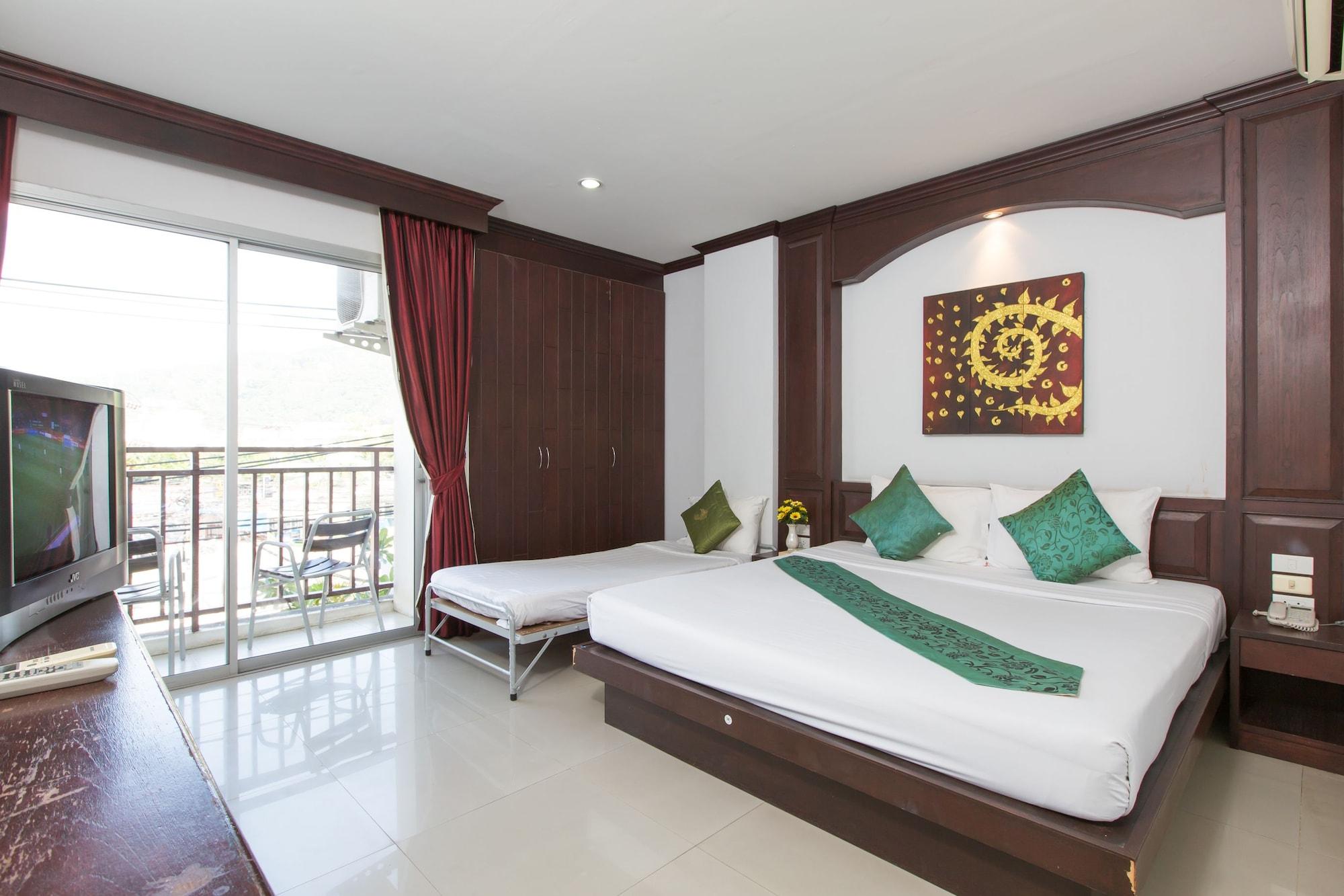 Patong Buri Hotel Extérieur photo